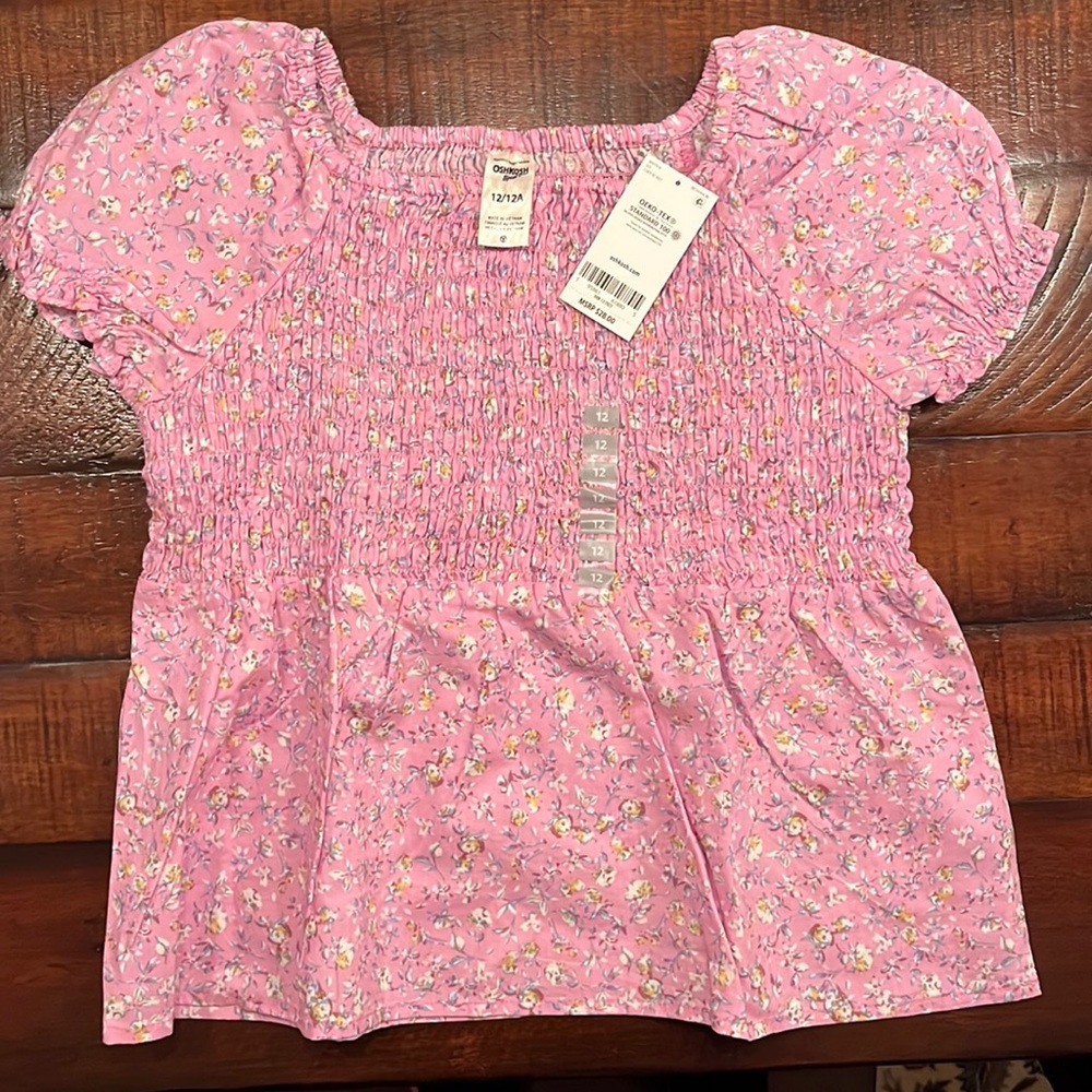 New with tags Oshkosh, cute dress shirt